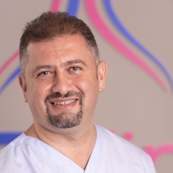 Op. Dr. Niyazi Umut Özdemir, Üroloji Uzmanı, Antalya